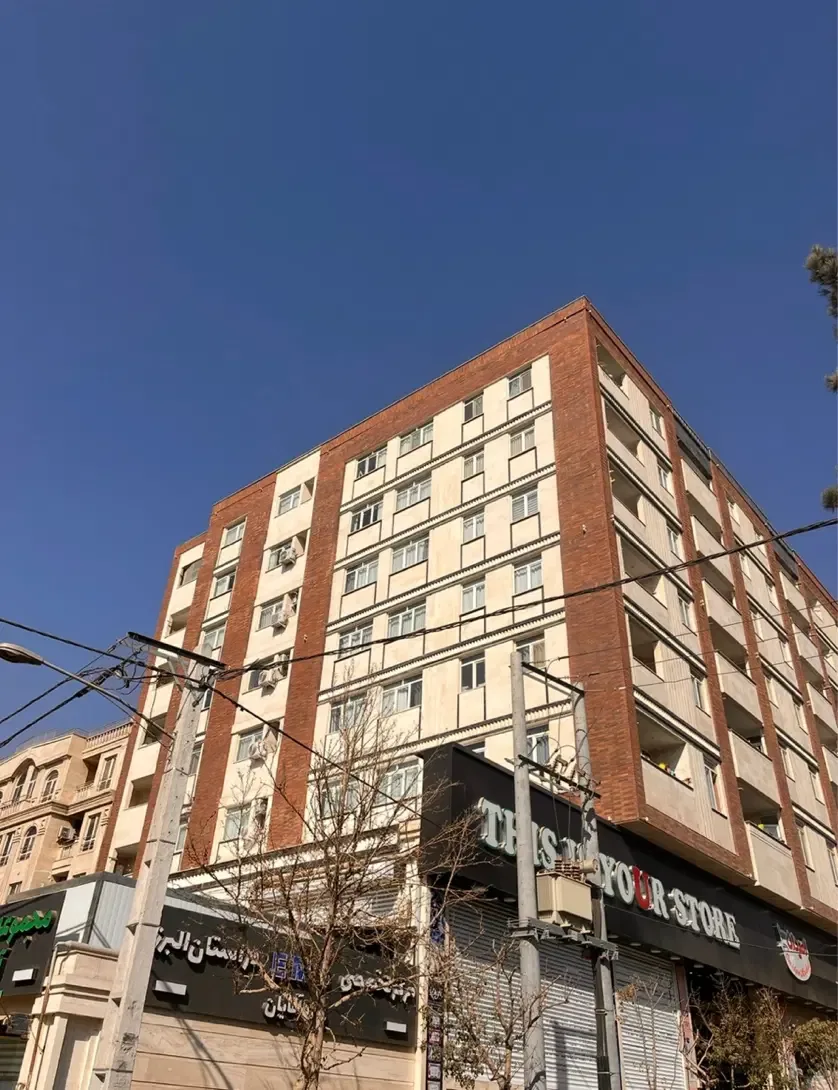 ۱۳۴ متر ۲ خواب نوساز با امکانات، باغستان