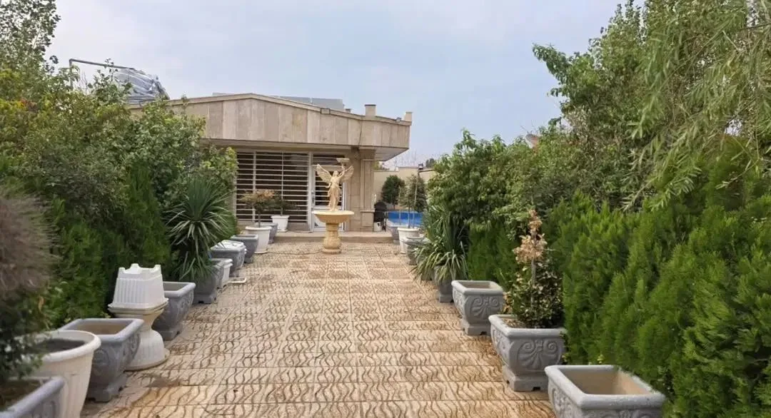 ویلای ۱۱۰ متری دوخوابه با زمین ۵۰۰ متری در سهیلیه