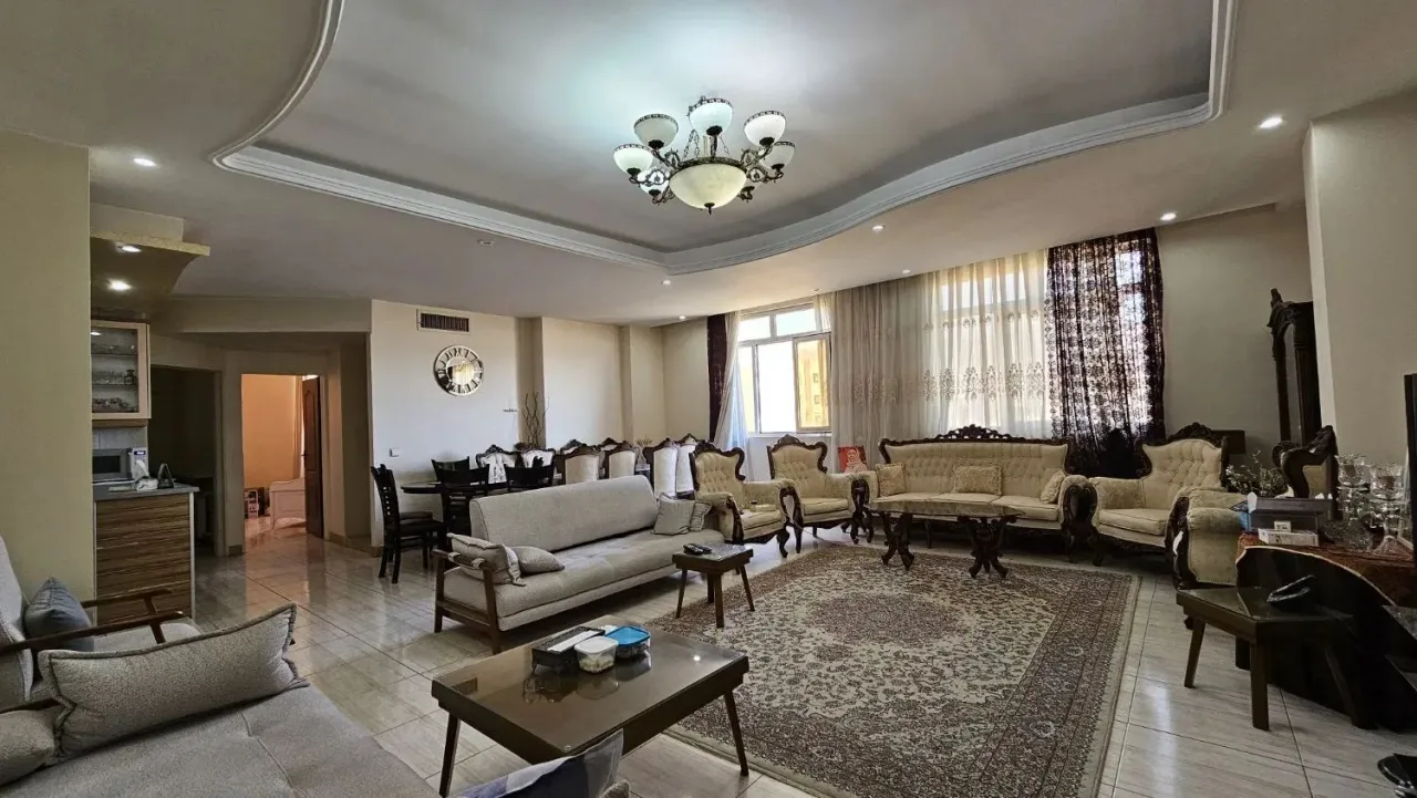 آپارتمان ۱۲۰ متری ۲ خوابه باغستان با سند تک‌برگ