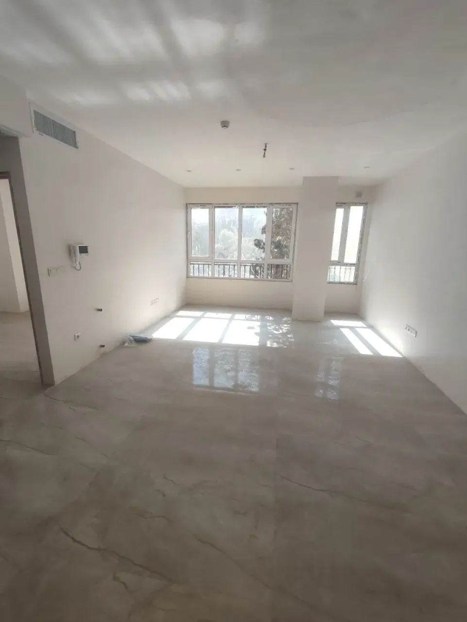 آپارتمان ۷۴ متری دوخوابه نوساز در کوی زنبق