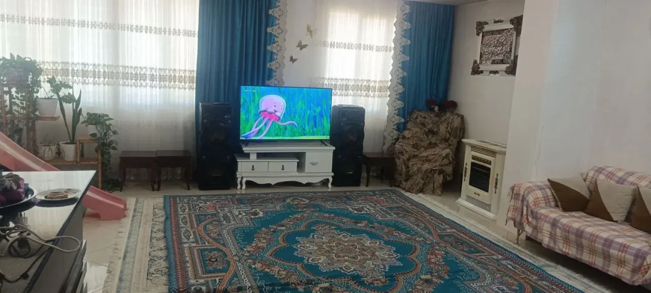 آپارتمان ۱۴۰ متری دوخوابه با آسانسور در خرمدشت