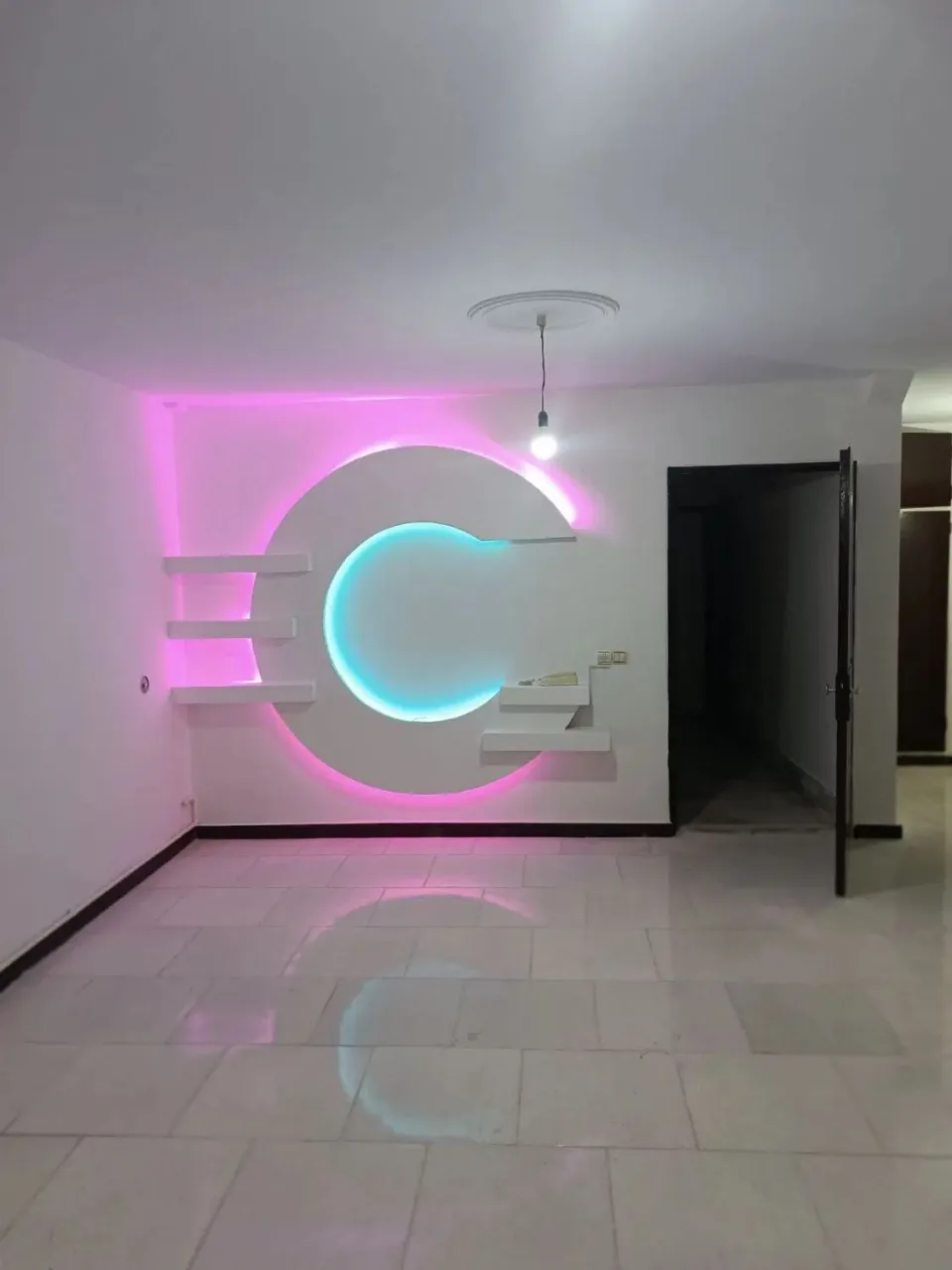آپارتمان ۸۵ متری دوخوابه با آسانسور در خرمدشت
