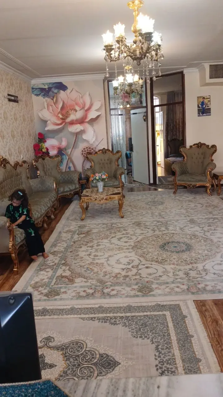 ۹۰ متر دوخوابه تک‌واحدی در خرمدشت