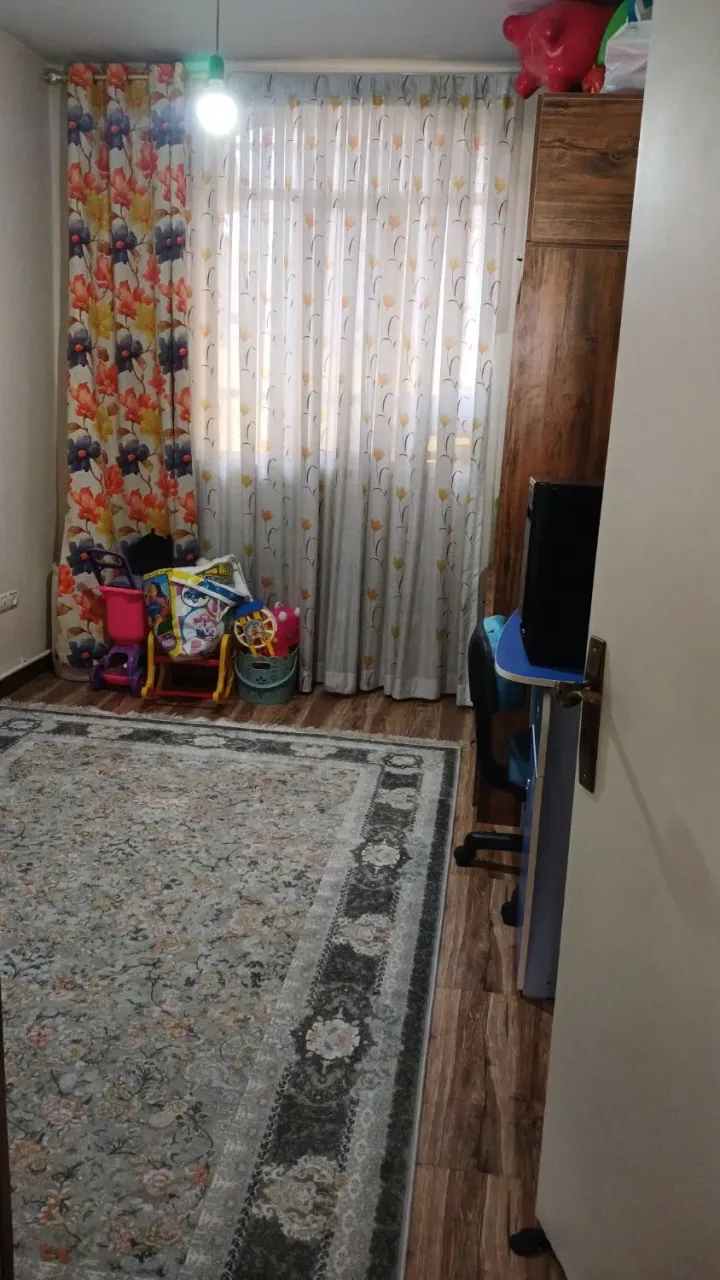 ۹۰ متر دوخوابه تک‌واحدی در خرمدشت