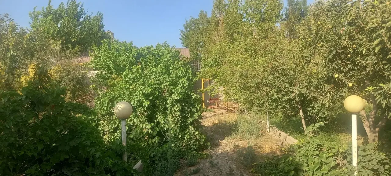 ویلای ۷۵ متری یک‌خوابه با زمین ۱۰۰۰ متری در کردان