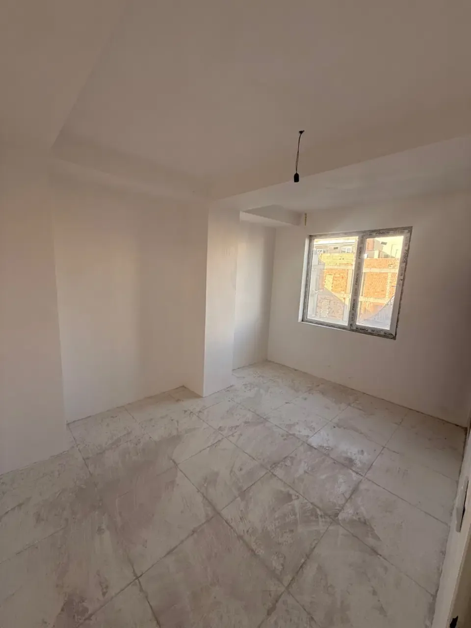 آپارتمان ۱۰۳ متری دوخوابه نوساز در خرمدشت