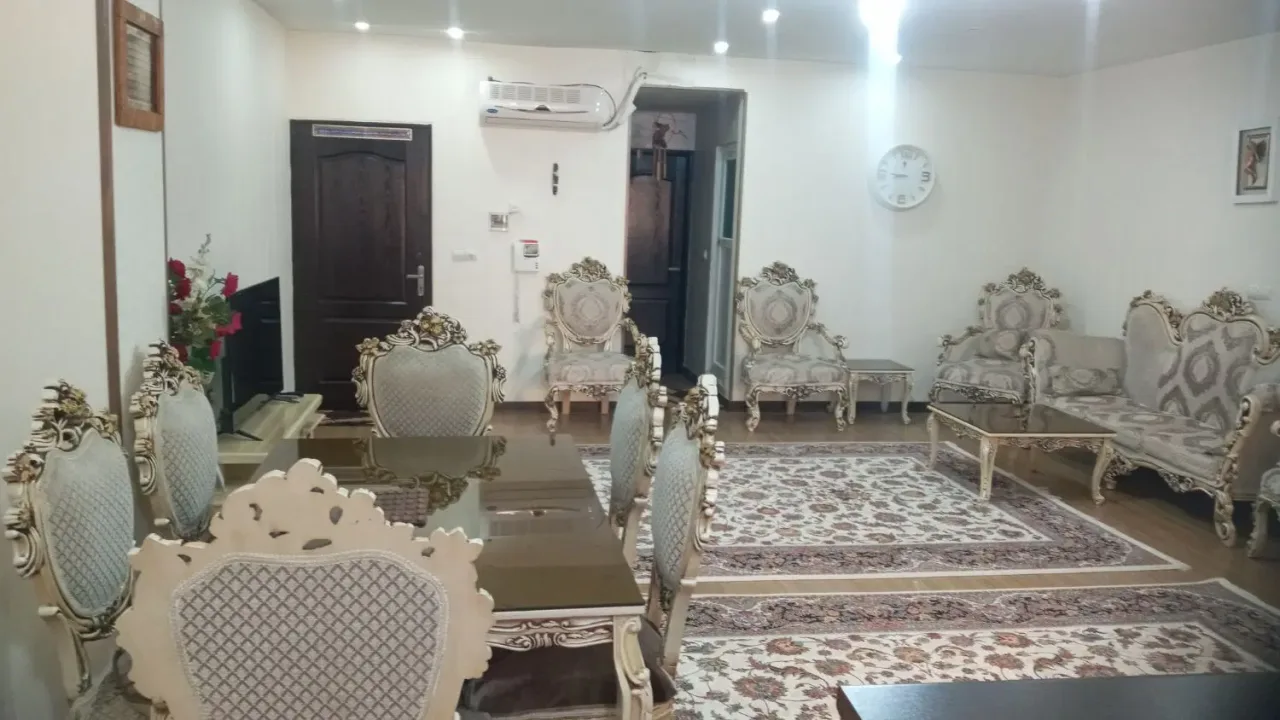 آپارتمان ۹۰ متری دوخوابه، خرمدشت کرج