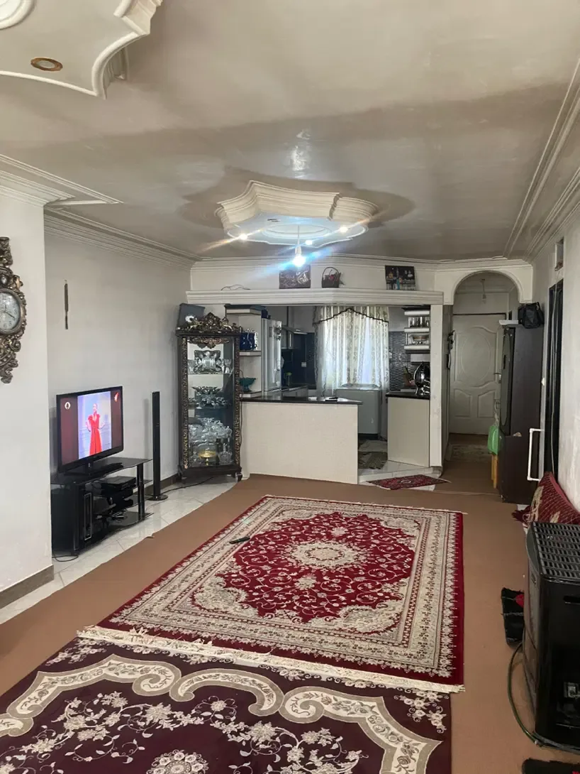 آپارتمان ۱۱۴ متری دوخوابه خرمدشت، پارکینگ و انباری
