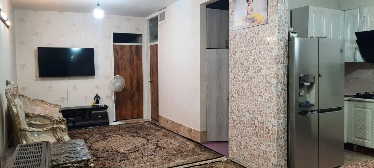 اجاره آپارتمان ۷۵ متری دوخوابه بازسازی‌شده در شاهین‌ویلا