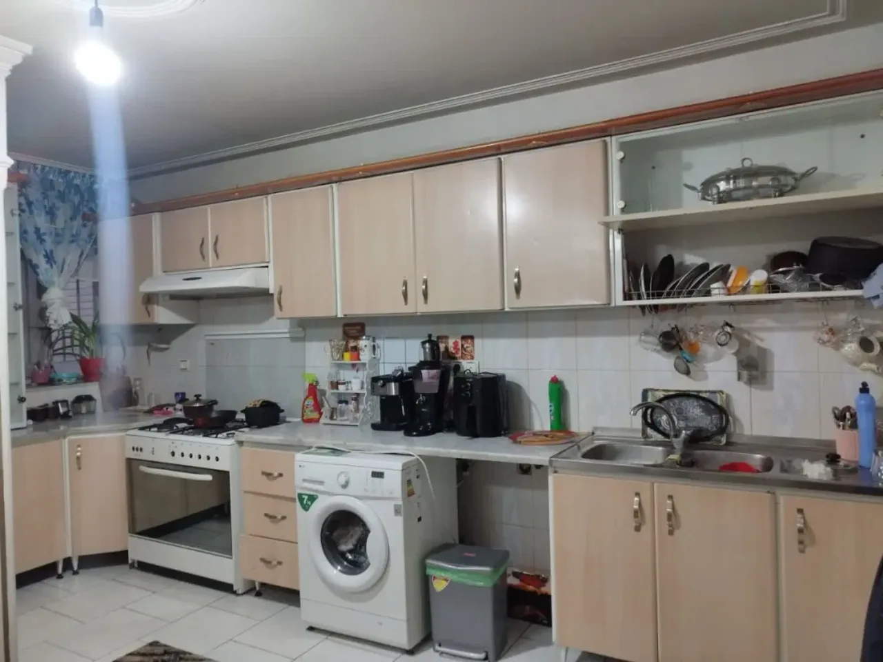 اجاره آپارتمان ۸۱ متری یک‌خوابه در ساسانی