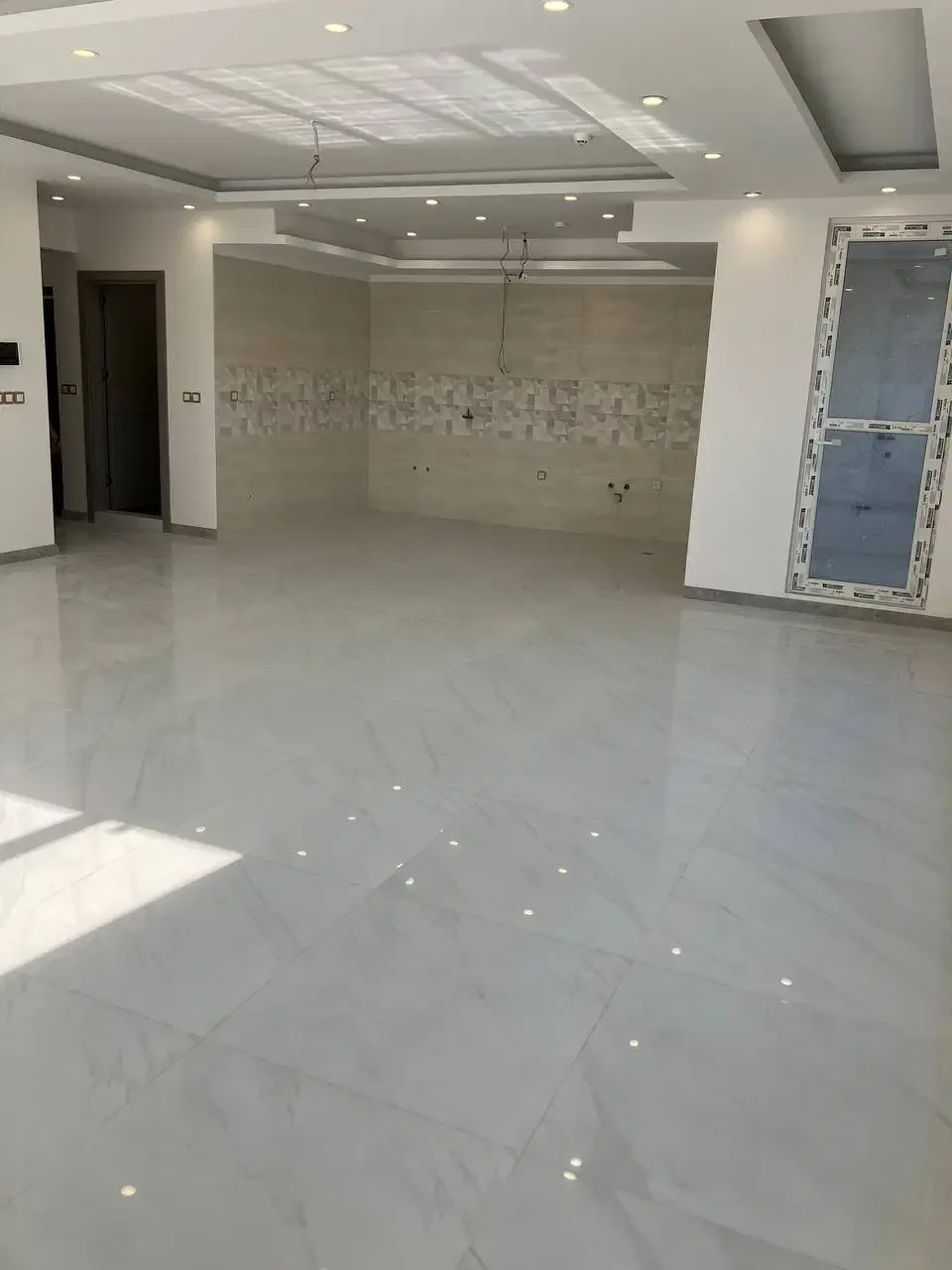 آپارتمان ۱۴۸ متری ۳ خوابه نوساز فاز ۴ مهرشهر