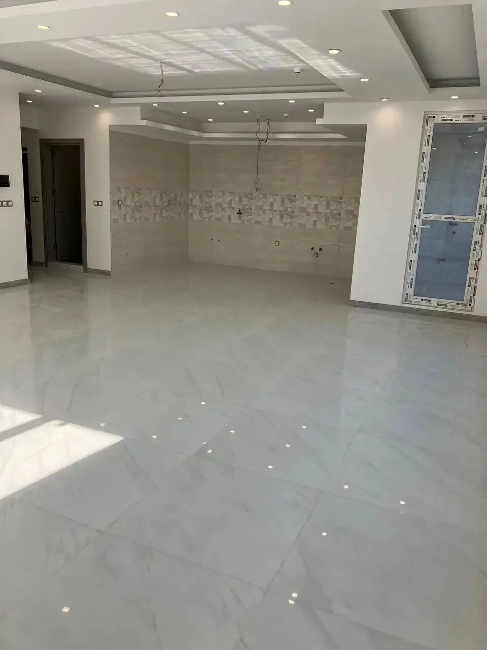 آپارتمان ۱۴۸ متری ۳ خوابه نوساز فاز ۴ مهرشهر