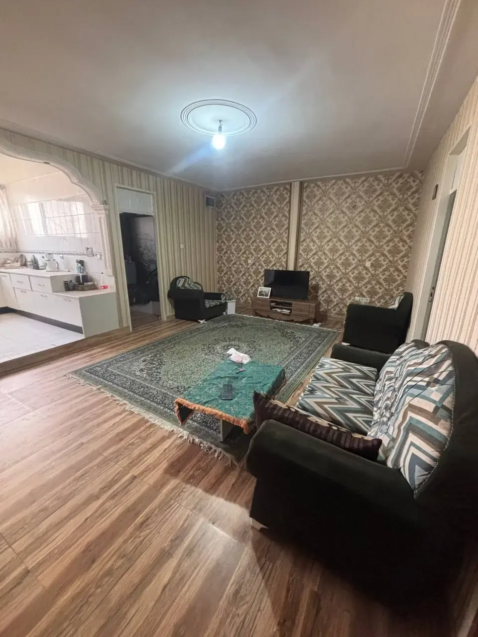 اجاره آپارتمان ۸۵ متری دوخوابه بازسازی‌شده در کرج نو