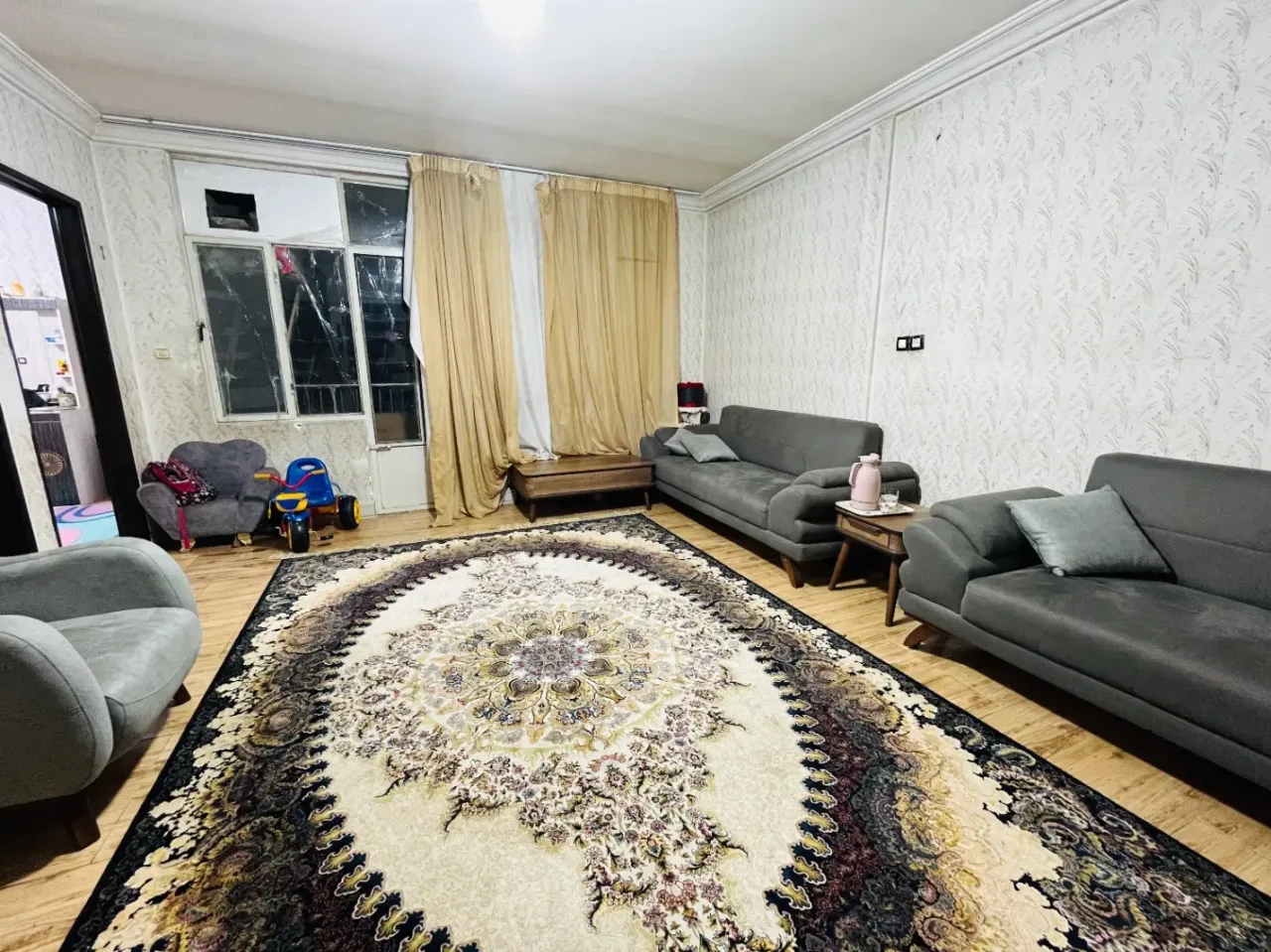 آپارتمان ۷۵ متری دوخوابه با آسانسور در خرمدشت