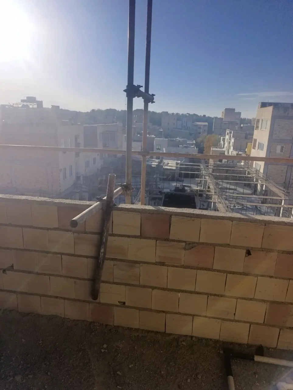 آپارتمان ۱۵۰ متری ۳ خوابه با پارکینگ در خرمدشت