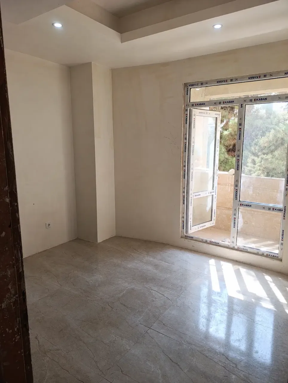 اجاره ۷۵ متر دوخواب نوساز در کوی زنبق