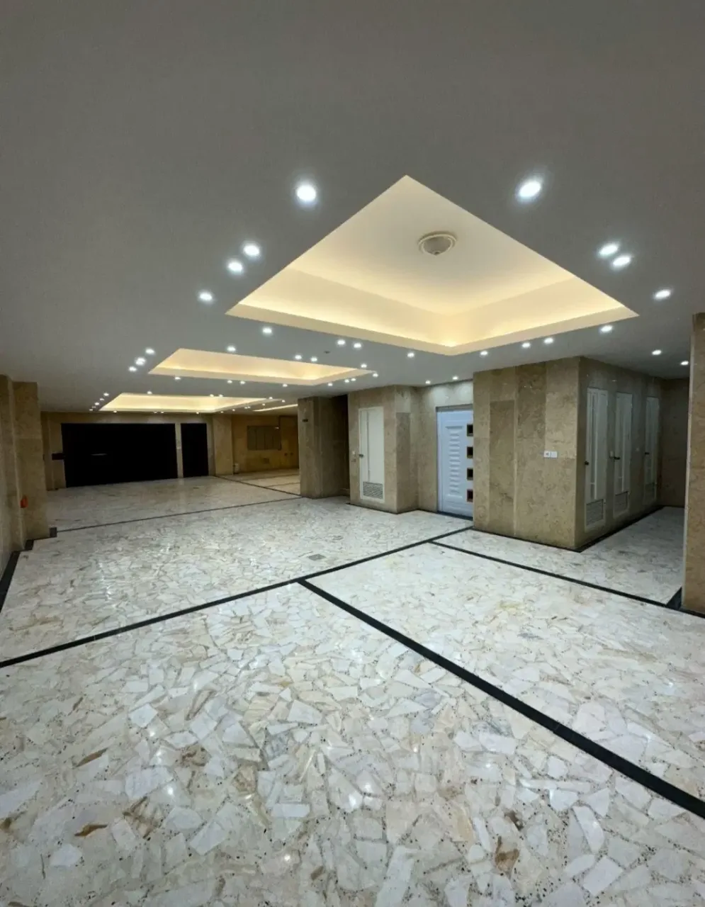آپارتمان ۱۲۰ متری دوخوابه نوساز در خرمدشت