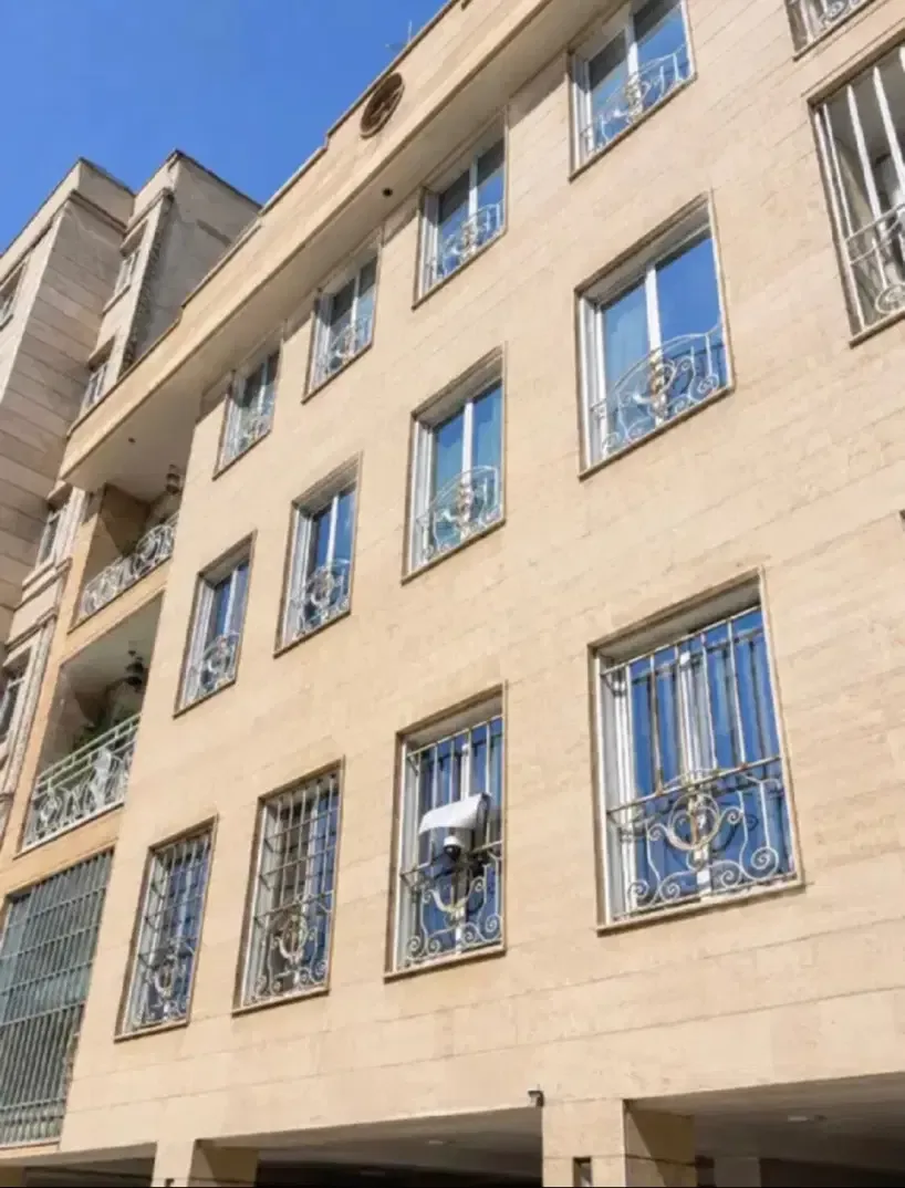 آپارتمان ۸۰ متری دوخوابه با پارکینگ در گلشهر