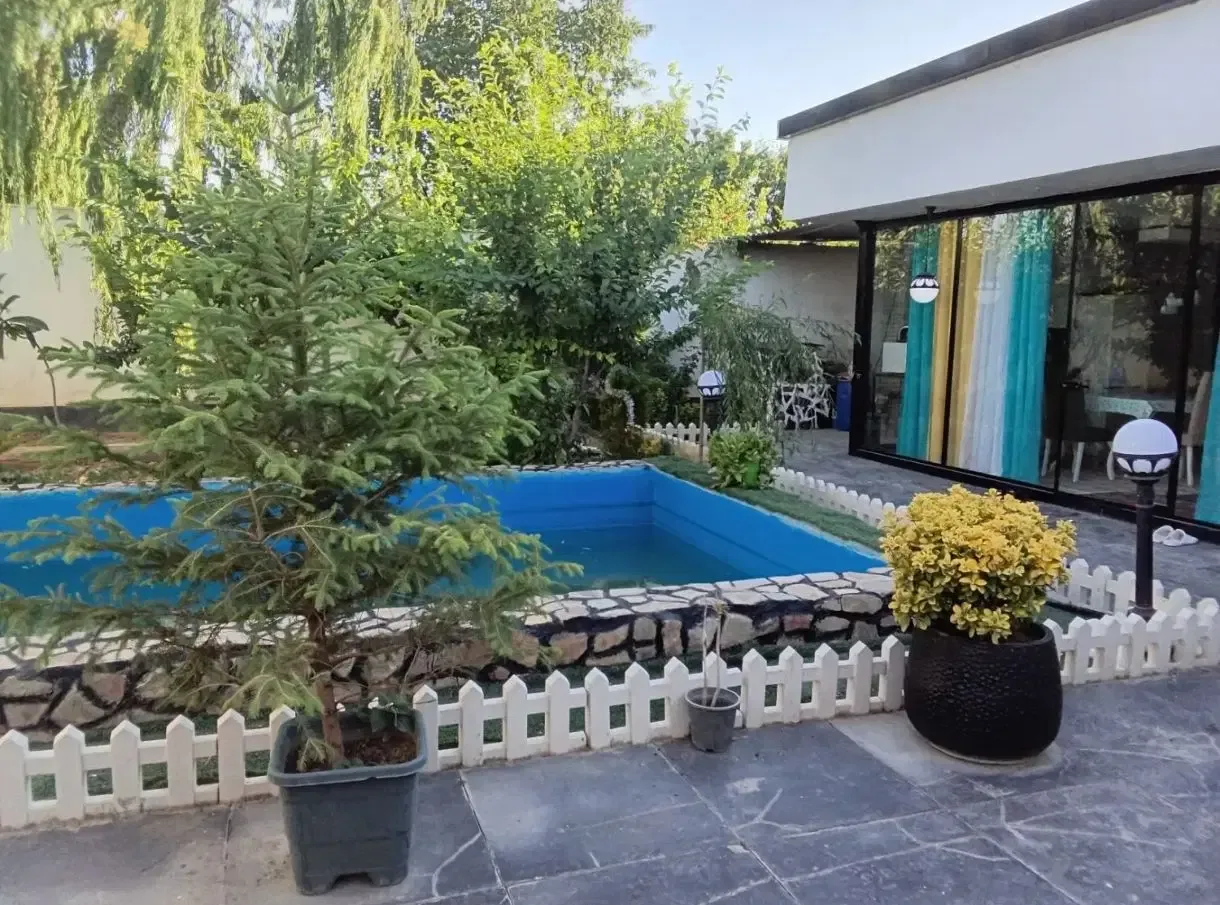 ویلای ۹۵ متری دوخوابه با استخر در سهیلیه