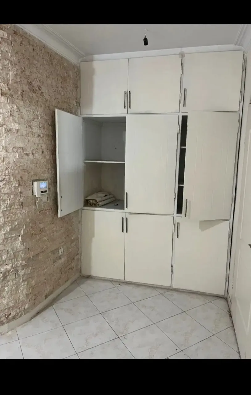 اجاره آپارتمان ۷۵ متری دوخوابه بازسازی‌شده در گلشهر