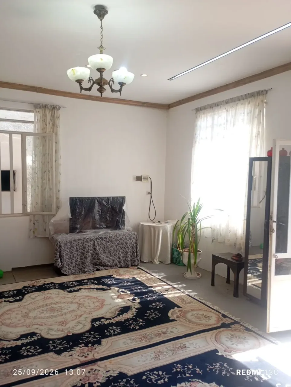 ویلای ۵۰۰ متری یک‌خوابه با استخر در سهیلیه زعفرانیه