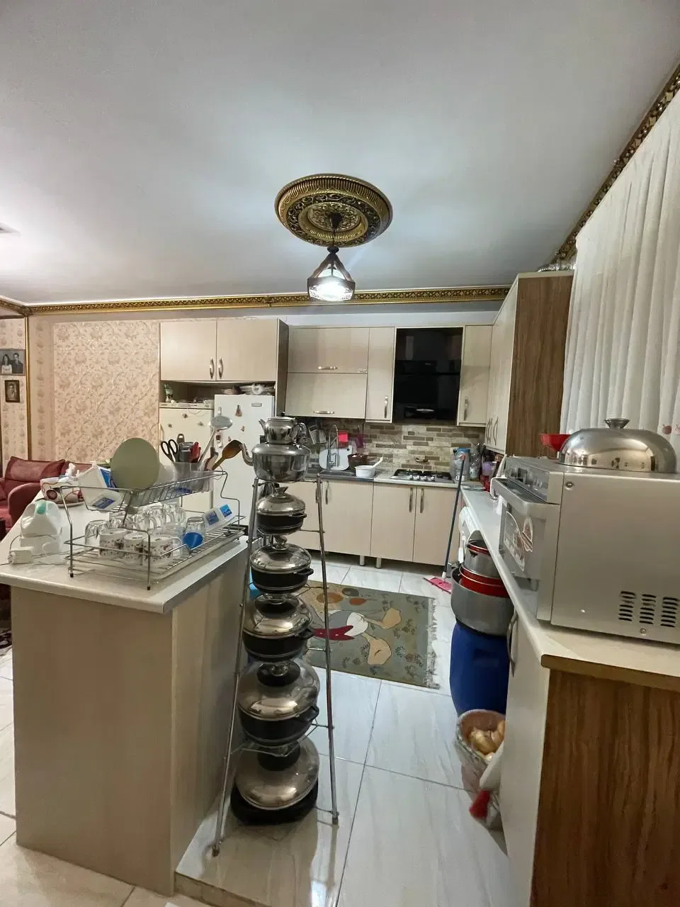 اجاره آپارتمان ۸۵ متری یک‌خوابه در گلشهر
