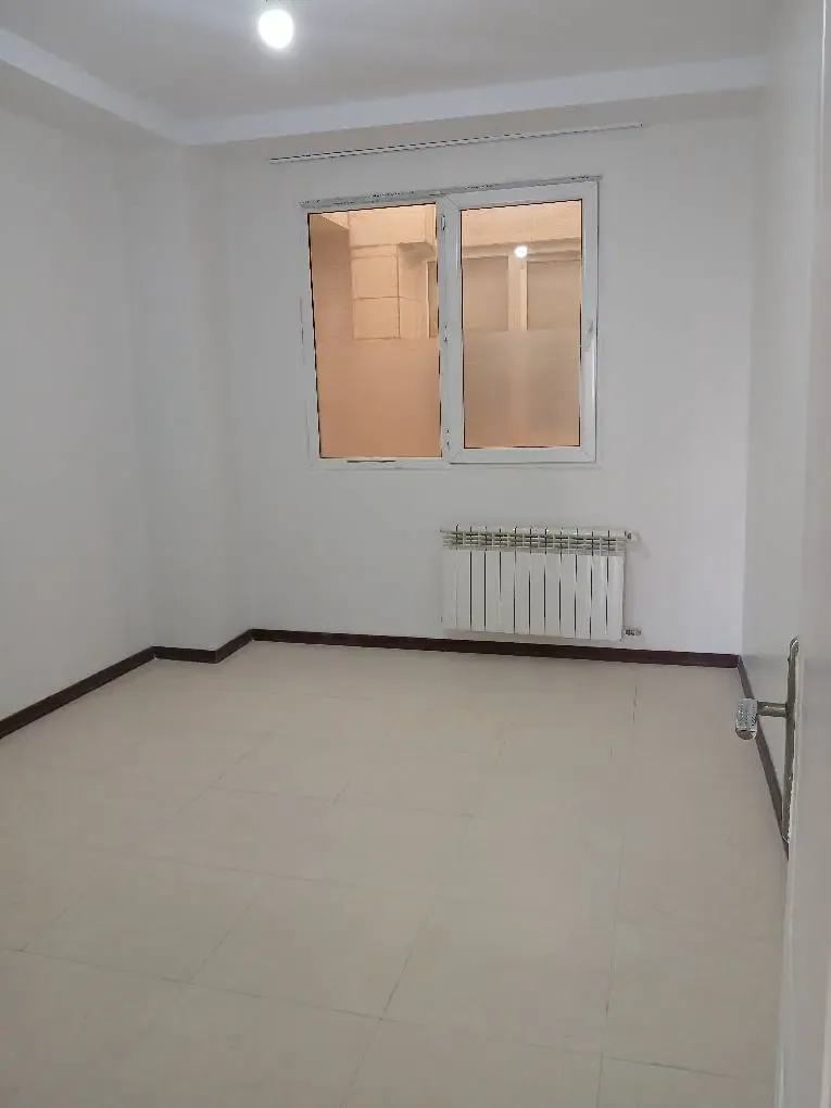 اجاره ۱۳۵ متری ۳ خوابه بازسازی‌شده در گلشهر