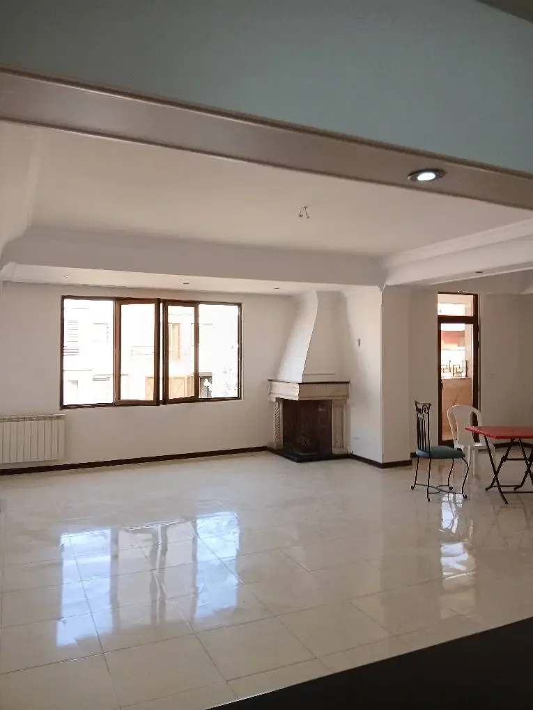 اجاره ۱۳۵ متری ۳ خوابه بازسازی‌شده در گلشهر