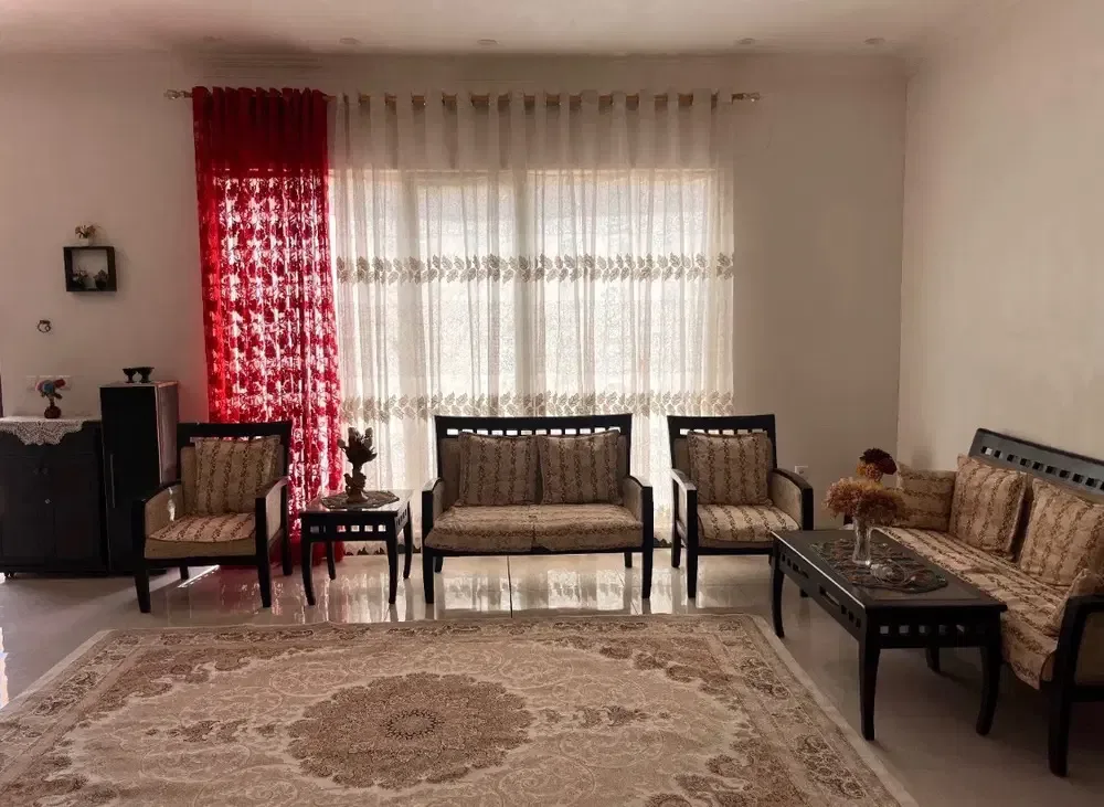ویلای ۴۰۰ متری دوخوابه با استخر در سهیلیه