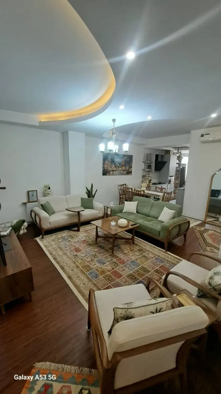 آپارتمان ۸۰ متری دوخوابه با پارکینگ سندی در گلشهر