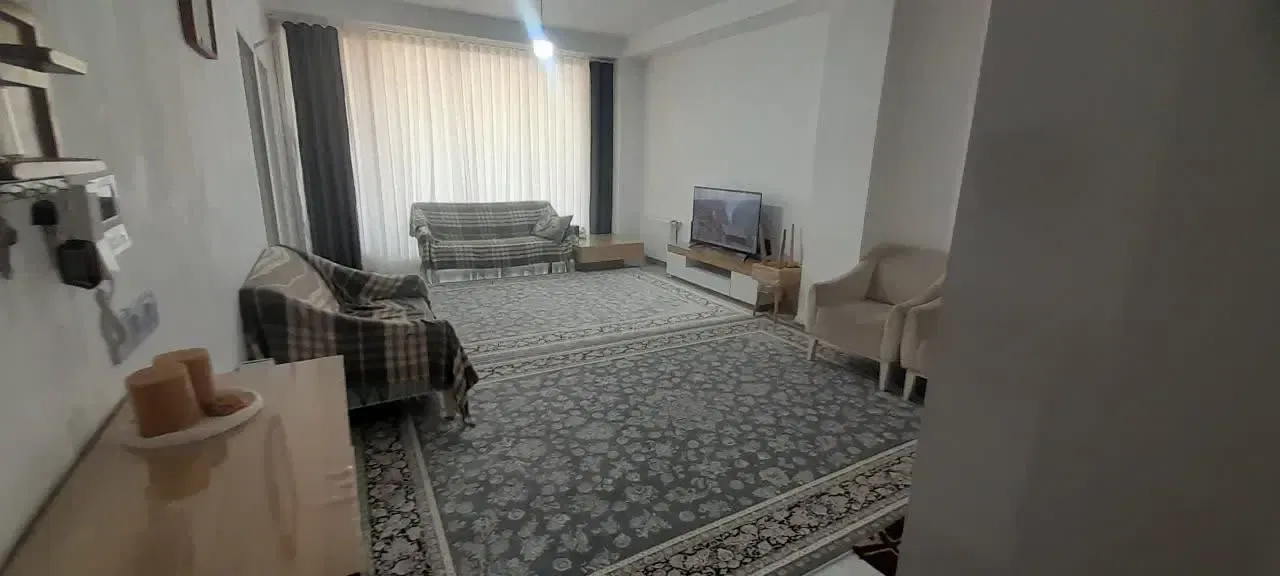 ۹۰ متر دوخوابه نوساز در خرمدشت