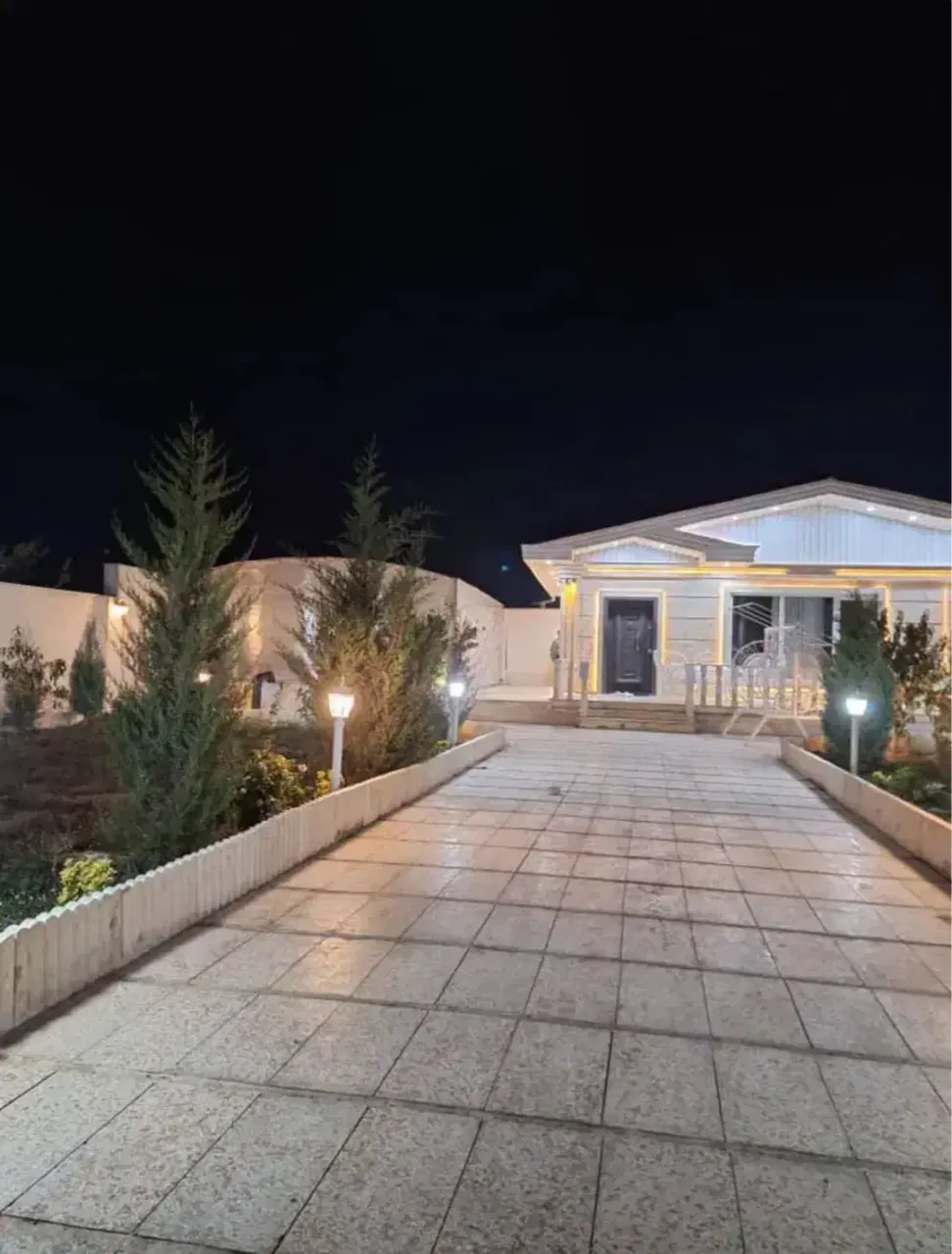 ویلای ۱۲۰ متری دوخوابه با زمین ۷۰۰ متری در سهیلیه