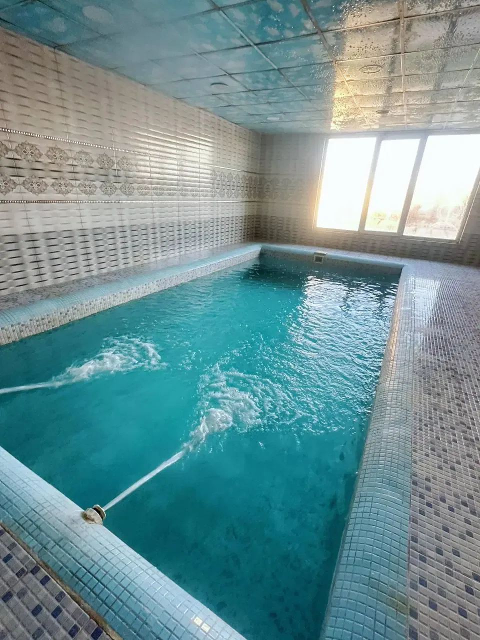 ویلای ۵۰۰ متری دوخوابه با استخر سرپوشیده در سهیلیه