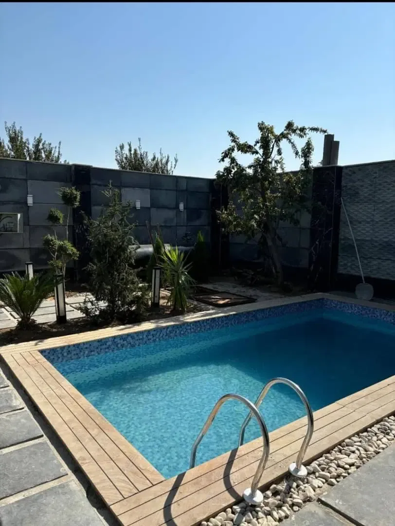 ویلای ۱۳۰ متری دوخوابه با استخر در سهیلیه