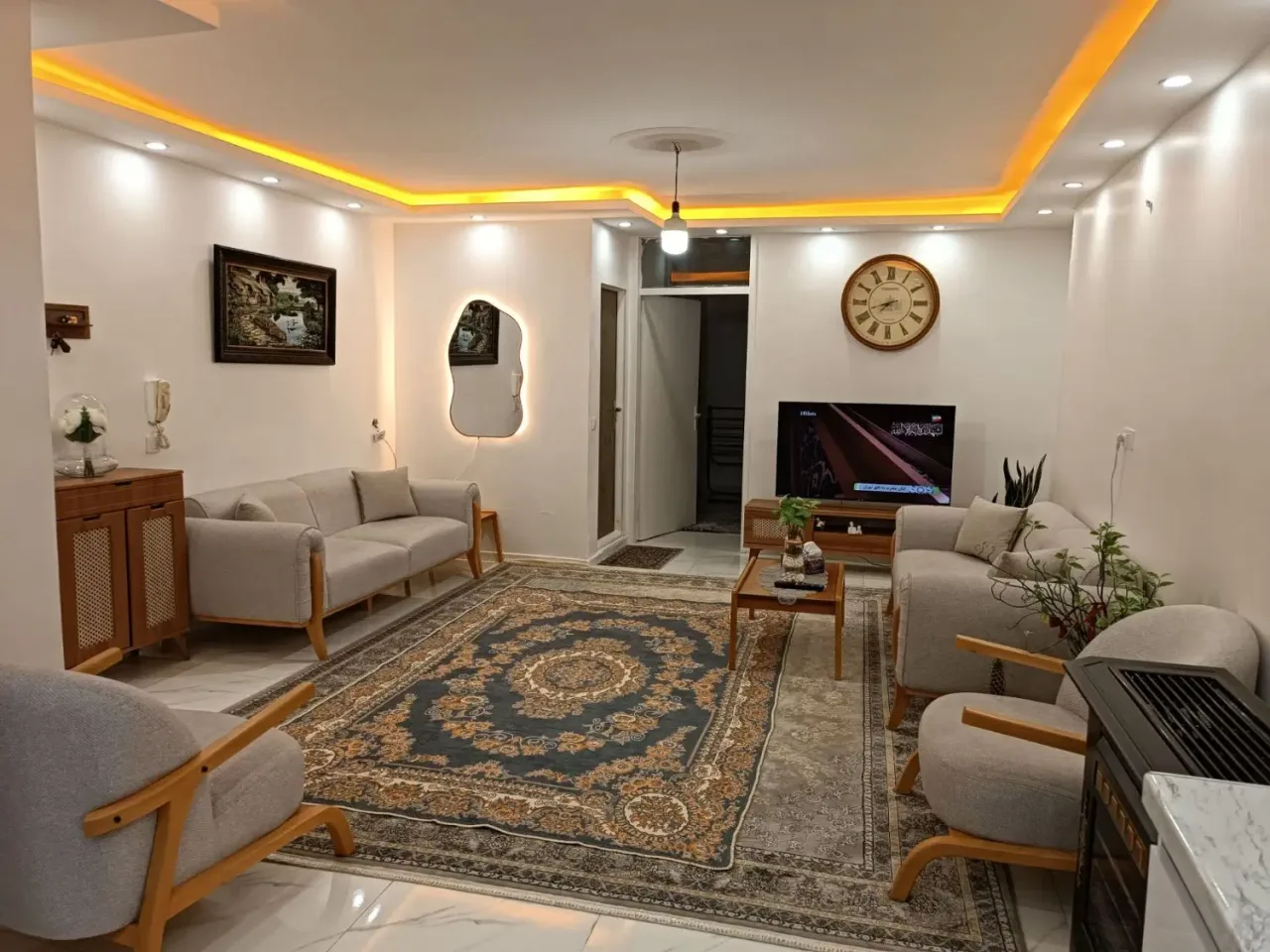 اجاره آپارتمان ۶۰ متری یک‌خواب در حیدرآباد