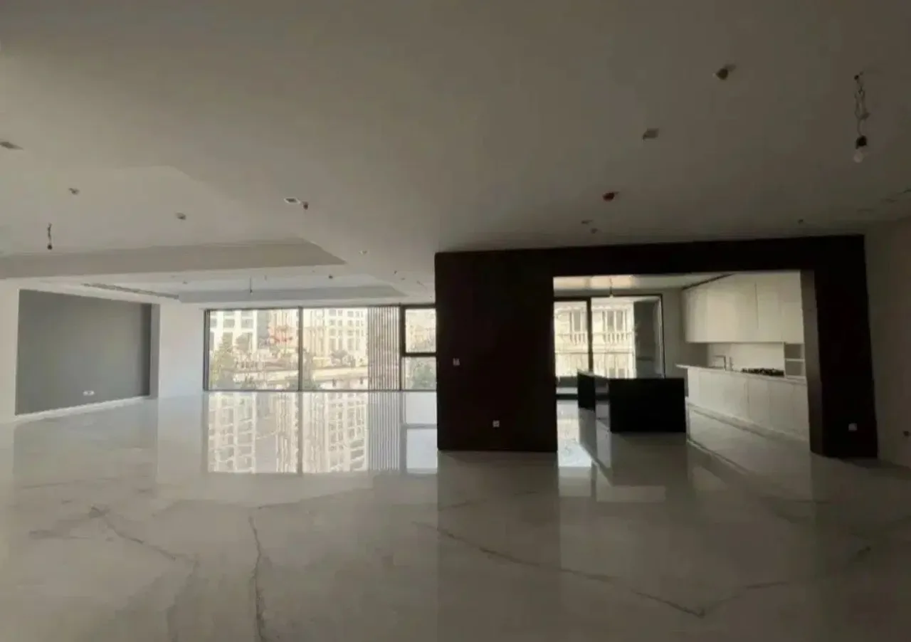 آپارتمان ۱۷۸ متری ۳ خوابه نوساز در ساماندهی