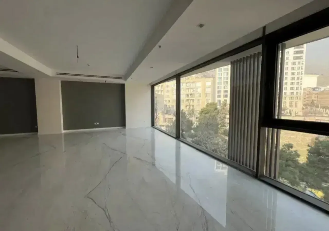 آپارتمان ۱۷۸ متری ۳ خوابه نوساز در ساماندهی