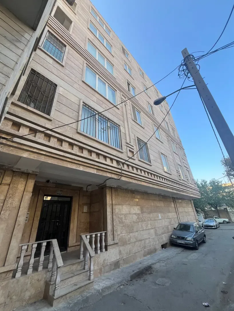۹۸ متر آپارتمان دوخوابه گلشهر با آسانسور