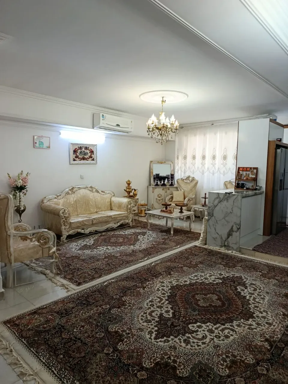 ۸۰ متر دوخوابه با آسانسور و پارکینگ در گلشهر