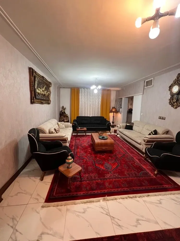 آپارتمان ۹۰ متری دوخوابه با آسانسور در خرمدشت