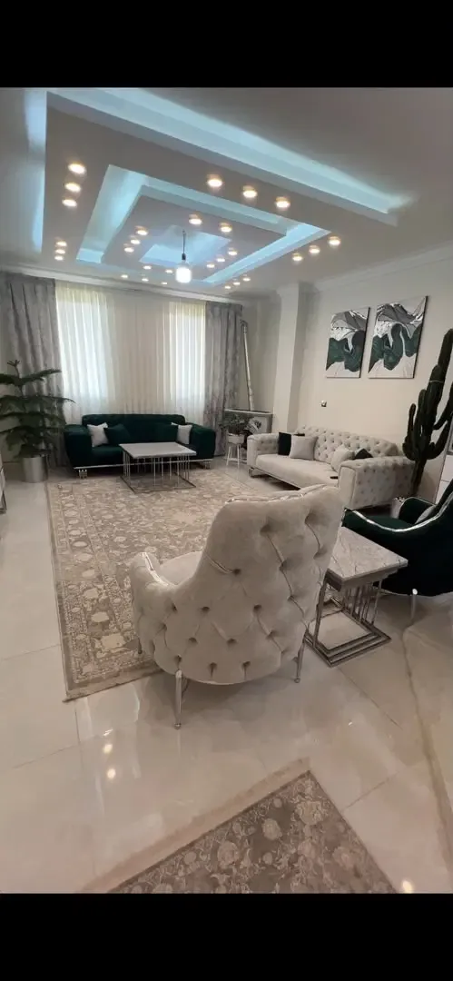آپارتمان ۹۰ متری دوخوابه خرمدشت، بازسازی‌شده
