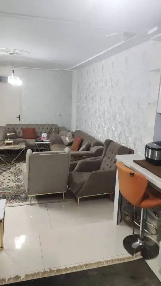 اجاره آپارتمان ۶۵ متری یک‌خوابه بازسازی‌شده در حیدرآباد