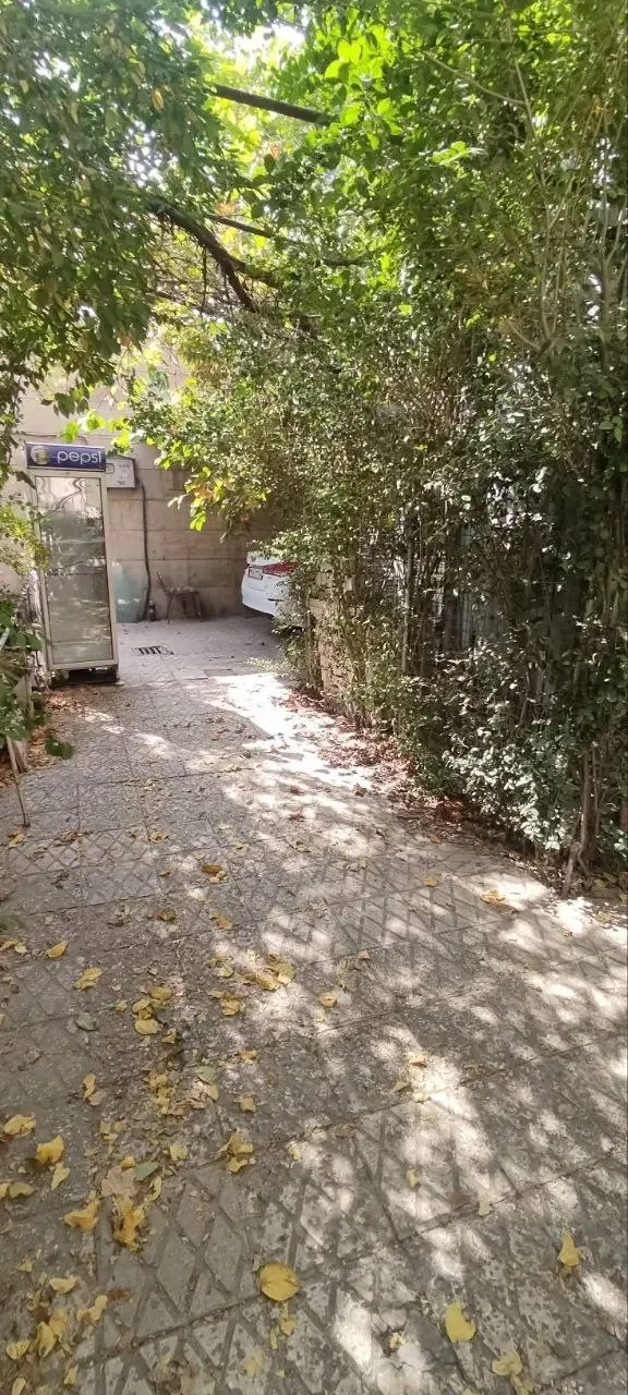 اجاره واحد ۱۴۰ متری دوخوابه همکف در شاهین‌ویلا