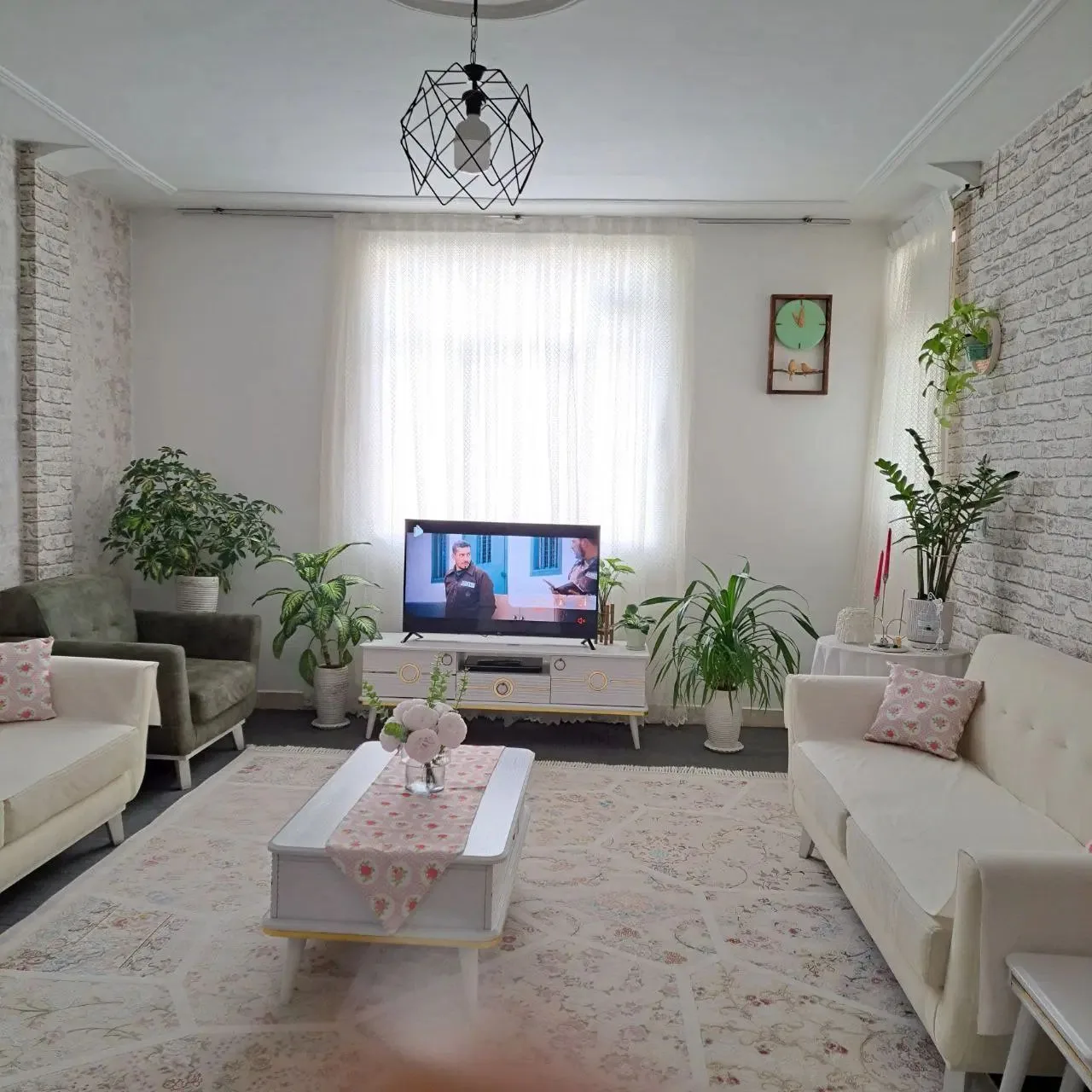 ۵۵ متر یک‌خوابه بازسازی‌شده در خرمدشت