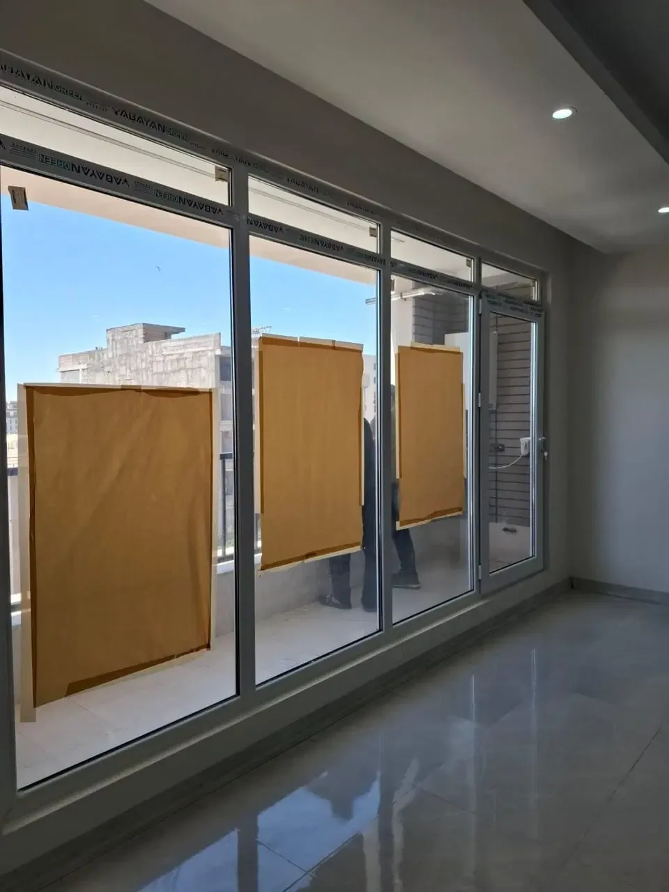 ۱۵۲ متر، ۳ خواب، بالکن بزرگ در باغستان