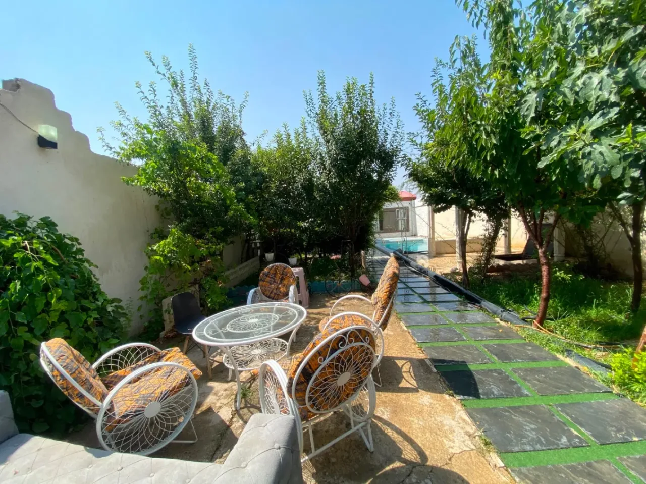 ویلای ۳۳۰ متری دوخوابه با استخر در سهیلیه