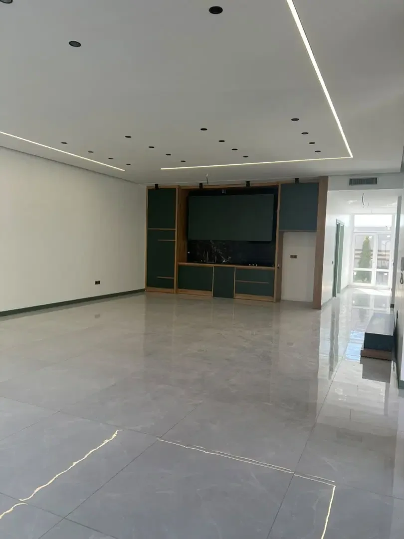 ویلای ۲۲۰ متری دوخوابه با استخر در کردان سهیلیه