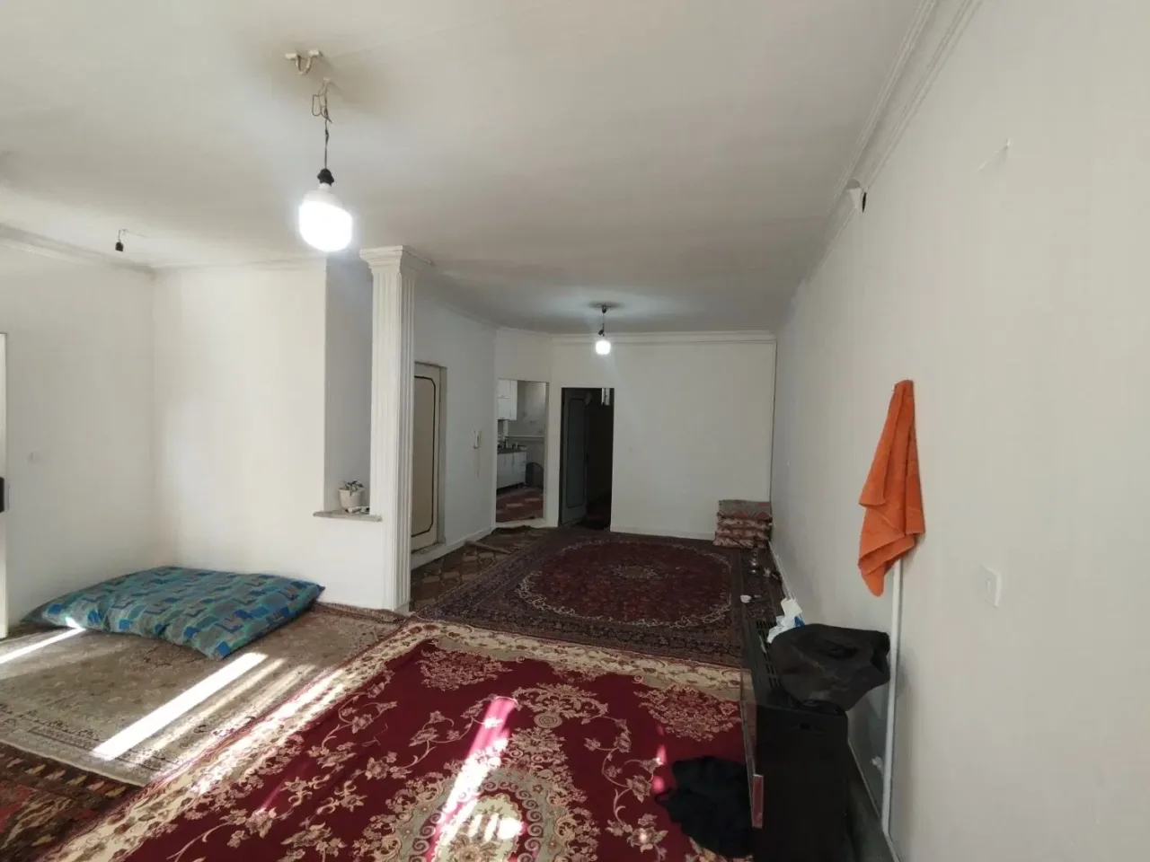 ۹۰ متر یک‌خوابه ویلایی با حیاط در خرمدشت