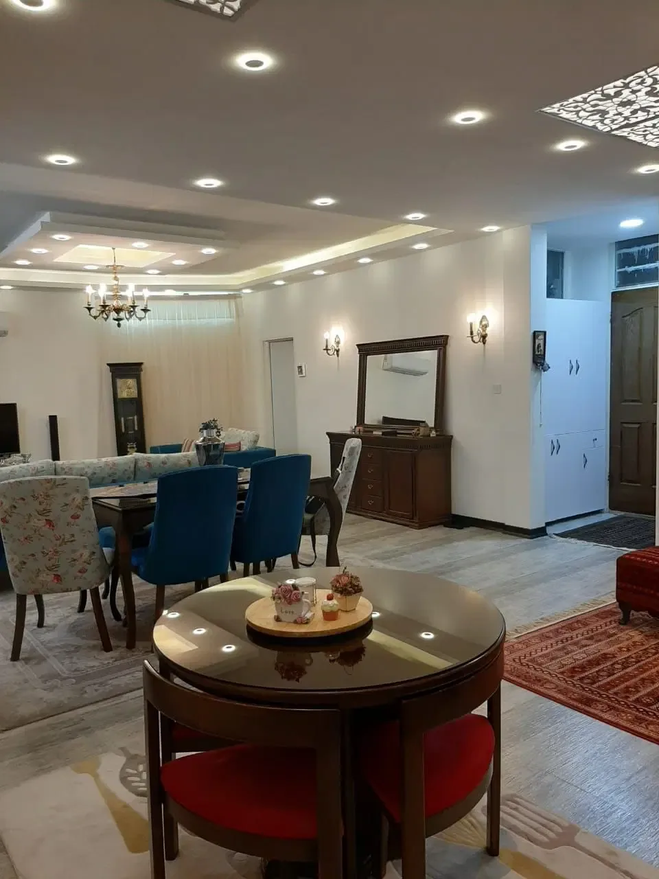 اجاره آپارتمان ۱۰۰ متری یک‌خوابه در برغان