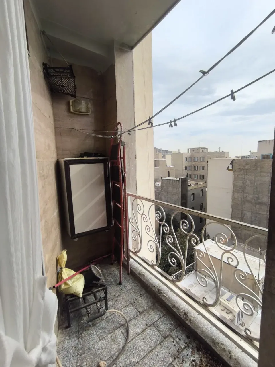 اجاره آپارتمان ۱۱۰ متری دوخوابه بازسازی‌شده در برغان